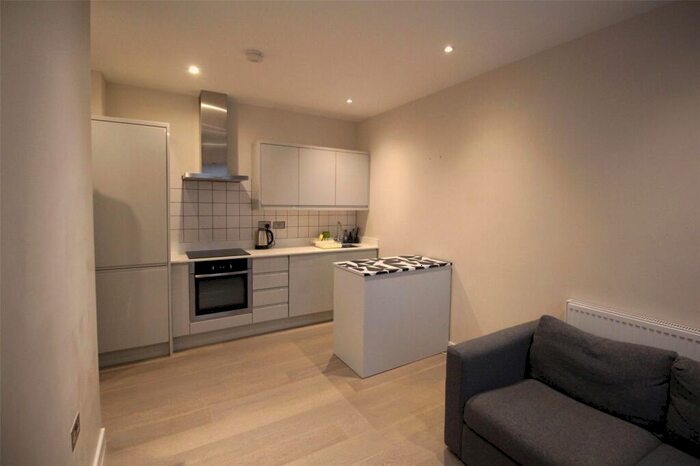 1 Bedroom Apartment To Rent In Station Road, Barnet, EN5