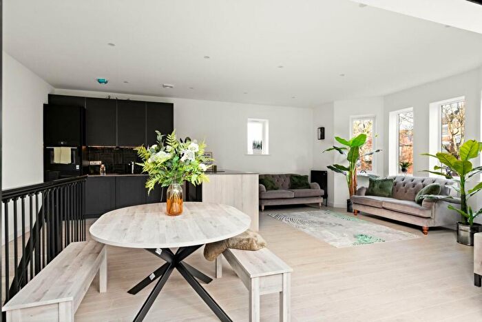 3 Bedroom Detached House To Rent In Earls Avenue, Folkestone, CT20