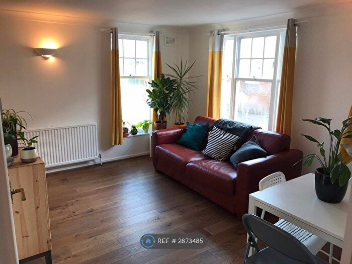 1 Bedroom Flat To Rent In Sutton Square, London, E9