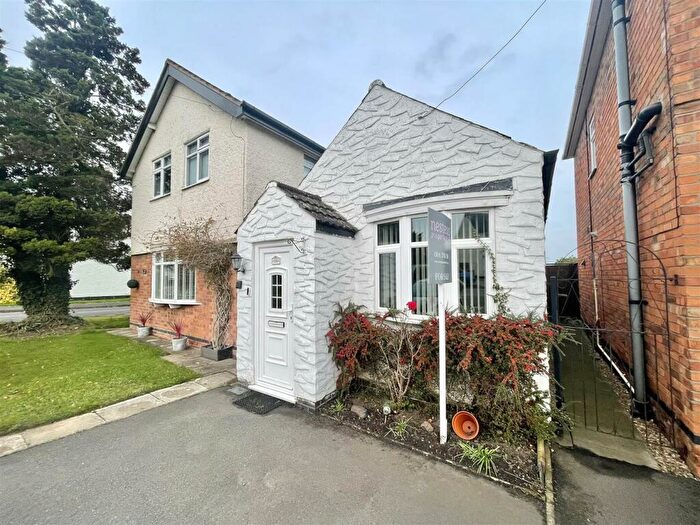 1 Bedroom Detached Bungalow For Sale In Broughton Road, Croft, Leicester, LE9