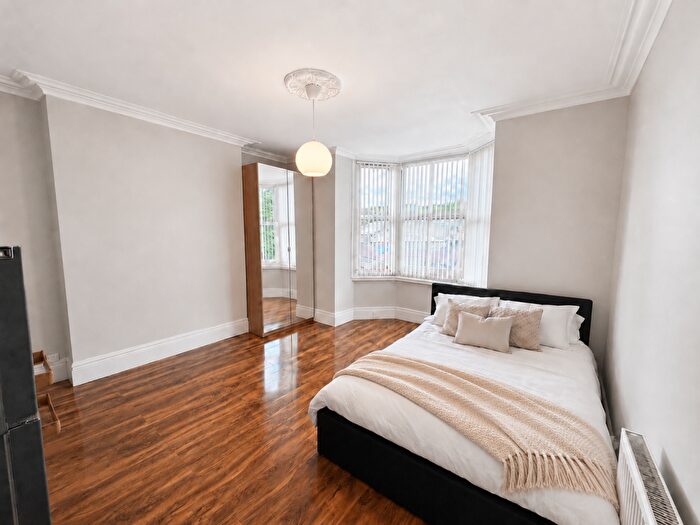 Studio To Rent In Ecclesall Road, Sheffield, S11