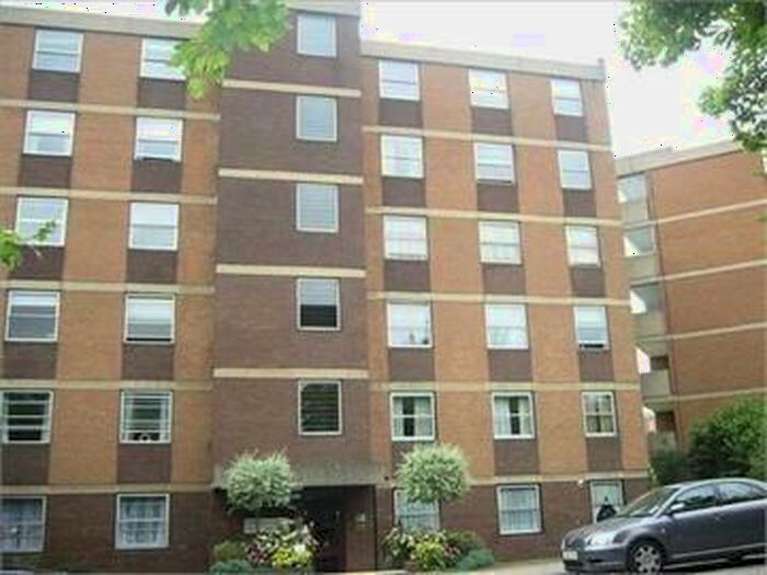 Studio To Rent In Verulam Court, Woolmead Avenue, Colindale, London, NW9