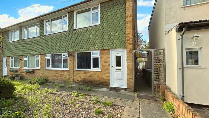 2 Bedroom Maisonette To Rent In Pinnacle Hill, Bexleyheath, DA7