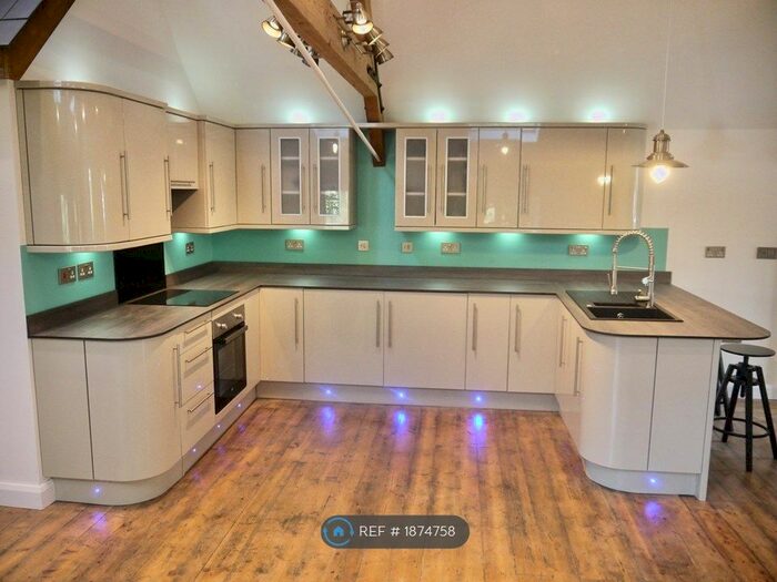 3 Bedroom Flat To Rent In Monument House, Madeley Heath, Crewe, CW3