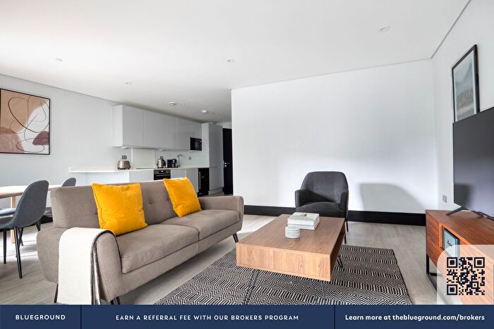 2 Bedroom Flat To Rent In Whitechapel, London, E1