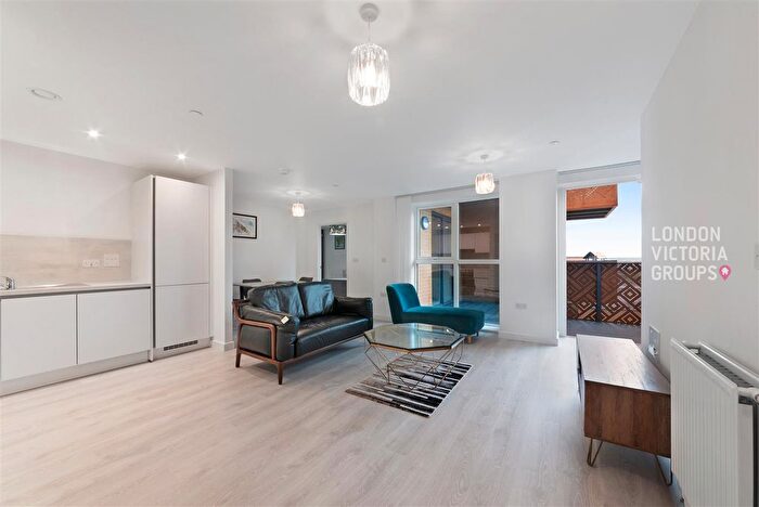 2 Bedroom Flat To Rent In Tabbard Apartments, East Acton Lane, London, W3