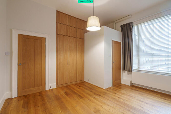2 Bedroom Flat For Sale In Flat, Alexandra Terrace, Exmouth, EX8
