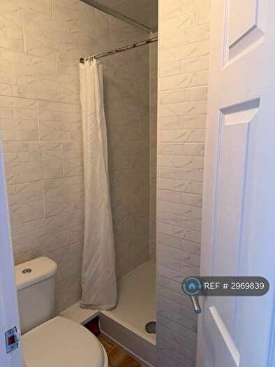 3 Bedroom Flat To Rent In Glenrosa Walk, Coventry, CV4