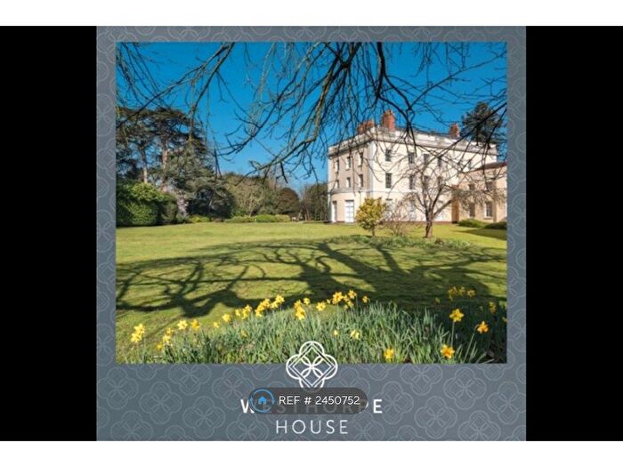 2 Bedroom Flat To Rent In Westhorpe House, Marlow, SL7