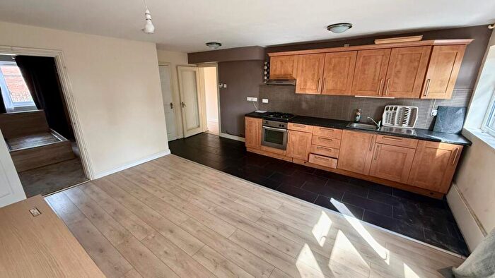 2 Bedroom Flat To Rent In Murrell Close, Edgbaston, B5