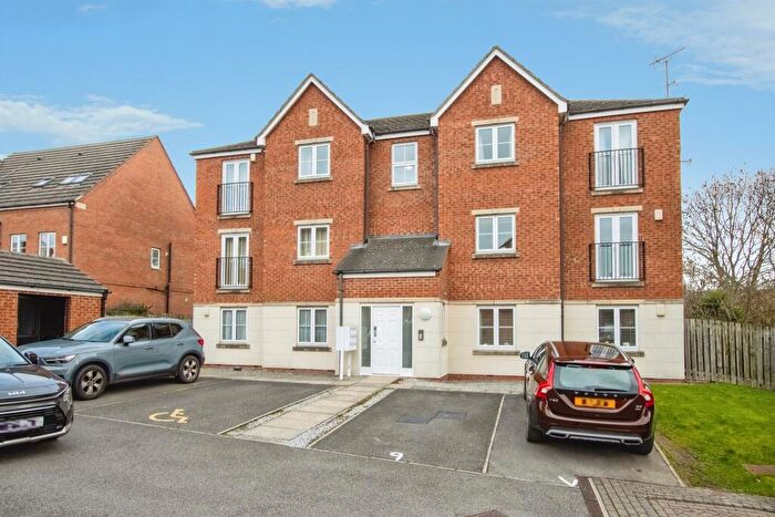 2 Bedroom Apartment For Sale In Ainsley View, Leeds, LS14