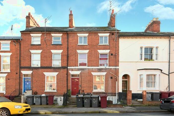 1 Bedroom Flat To Rent In Waylen Street, Reading, Berkshire, RG1