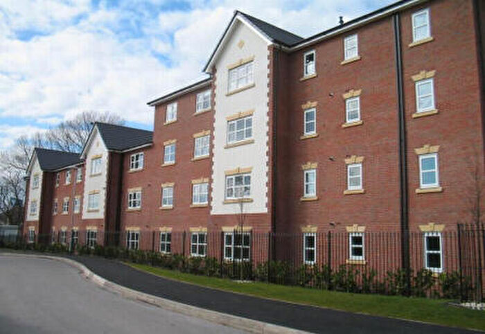 2 Bedroom Apartment To Rent In Lawnhurst Avenue, Manchester, M23