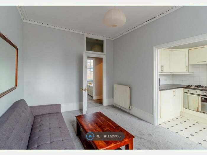 1 Bedroom Flat To Rent In Clapham Road, London, SW9