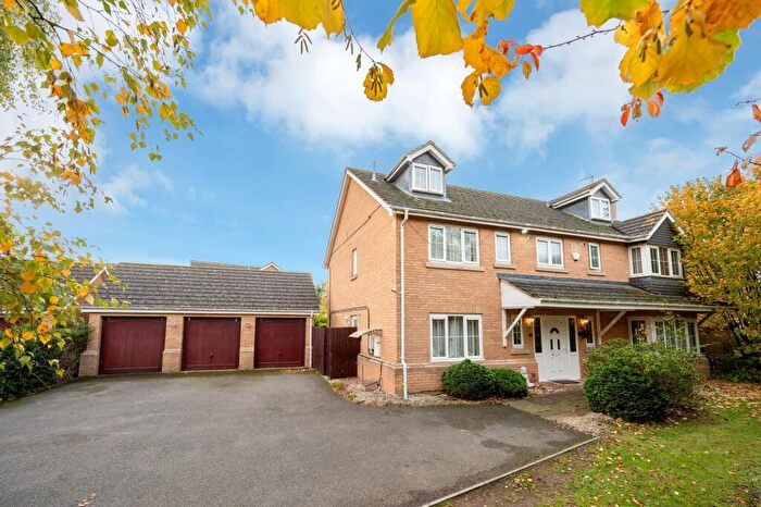 7 Bedroom Detached House For Sale In Arbroath Gardens, Orton Northgate, Peterborough, PE2