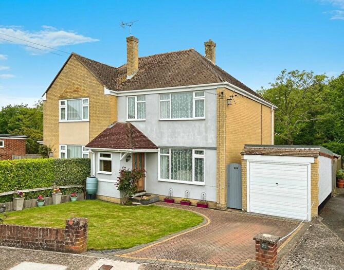 3 Bedroom Semi Detached House For Sale In Wych Elm Way, Hythe, CT21