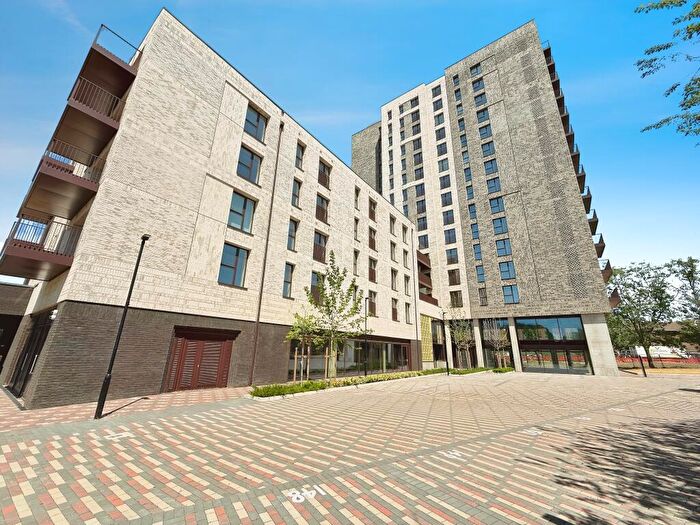 2 Bedroom Apartment To Rent In Burnt Mill, Harlow, CM20
