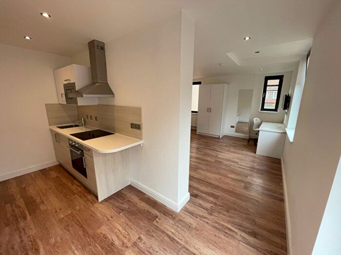 1 Bedroom Studio To Rent In Westcotes Drive, Leicester, LE3