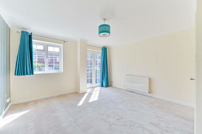 4 Bedroom Terraced House To Rent In Langley Park Road, Sutton, SM2