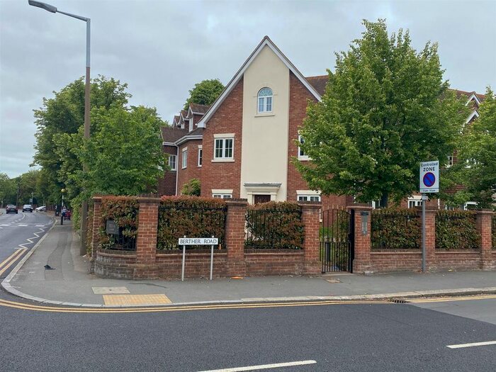 2 Bedroom Flat To Rent In Berther Road, Hornchurch, RM11