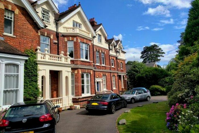 2 Bedroom Flat To Rent In Amherst Road, Tunbridge Wells, TN4