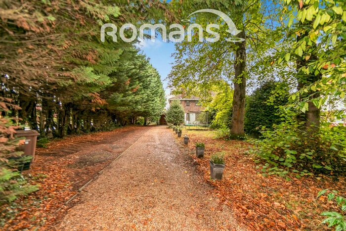 4 Bedroom Semi-Detached House To Rent In Stanton Close, Earley, Reading, RG6