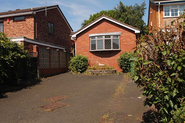 1 Bedroom Detached Bungalow To Rent In New Street, Quarry Bank, Brierley Hill, West Midlands, DY5