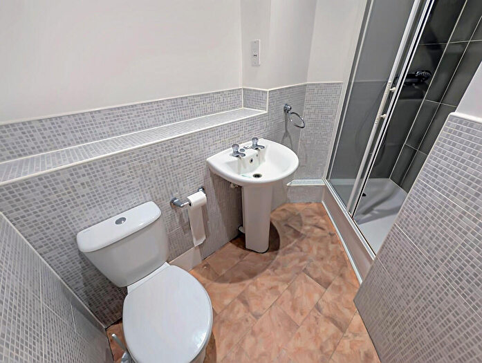2 Bedroom Apartment To Rent In Albany Gardens, Colchester, CO2