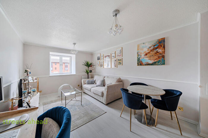 1 Bedroom Apartment For Sale In Selhurst Road, London, SE25