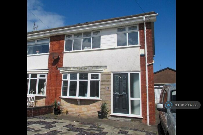 3 Bedroom Semi-Detached House To Rent In Penrhos Avenue, Fleetwood, FY7