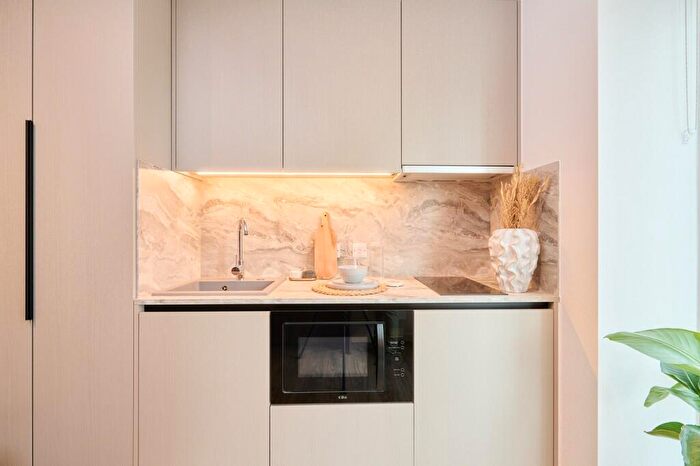 Studio To Rent In Square Gardens, Wilmott Street, Manchester, Greater Manchester, M15