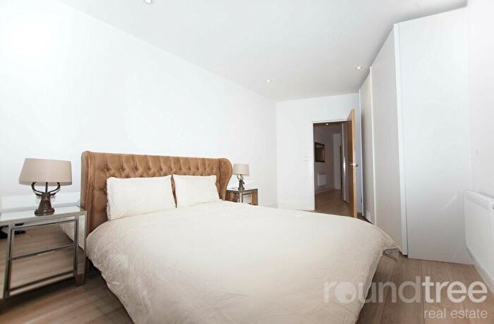 2 Bedroom Apartment To Rent In Brightview Court, Finchley Lane, Hendon, NW4