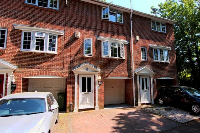 2 Bedroom Terraced House To Rent In Longacre Rise, Chineham, Basingstoke, RG24