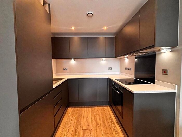 2 Bedroom Flat To Rent In Kemble Road, Croydon, CR0