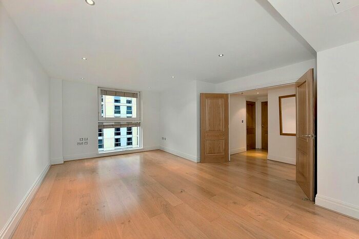 2 Bedroom Flat To Rent In Aspect Court, Lensbury Avenue, SW6