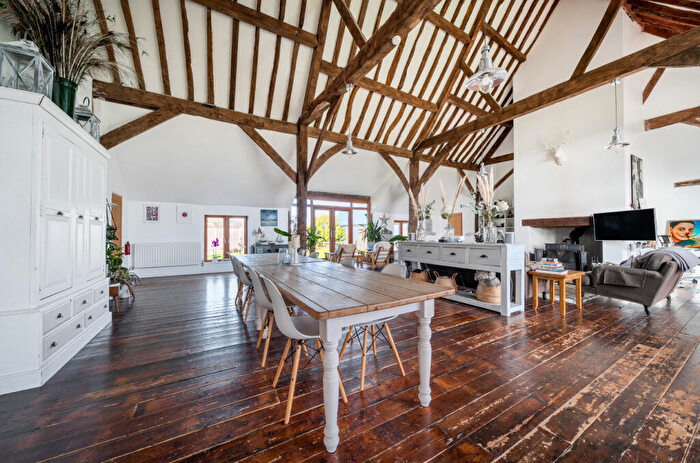 4 Bedroom Detached House For Sale In Drove Lane, Earnley, PO20