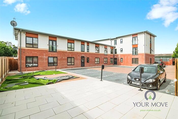 2 Bedroom Flat To Rent In Whitehall Road, Tipton, West Midlands, DY4