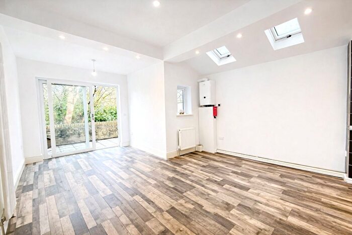 5 Bedroom Terraced House For Sale In Leahurst Road, London, SE13