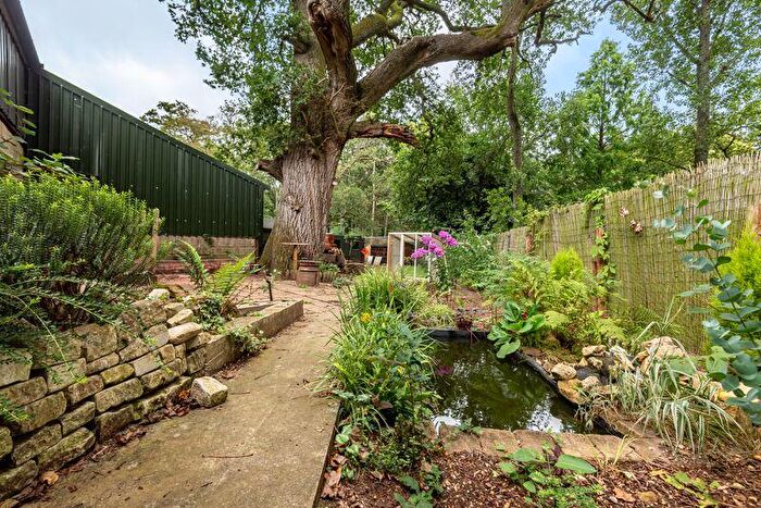 1 Bedroom Flat To Rent In Gate Street, Bramley, GU5