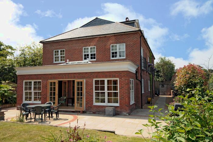 6 Bedroom Detached House To Rent In Northcroft Close, Englefield Green, Egham TW20