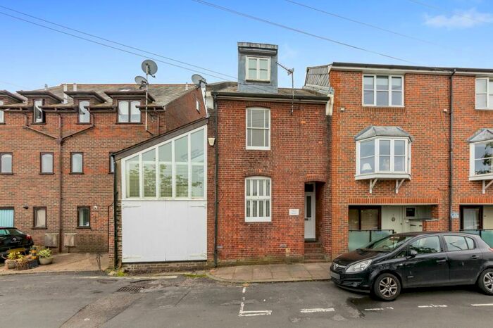 3 Bedroom End Of Terrace House To Rent In De Montfort Road, Lewes, BN7