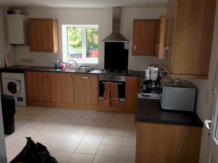 4 Bedroom Flat To Rent In Sharpley Road, Loughborough LE11