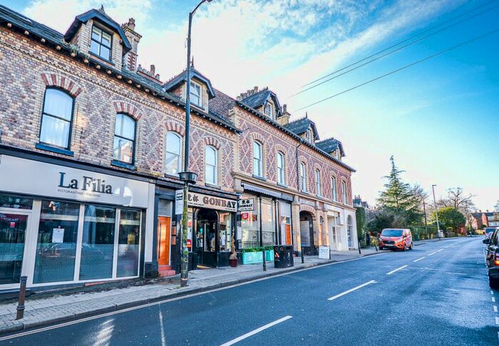 2 Bedroom Maisonette To Rent In The Downs, Altrincham, WA14