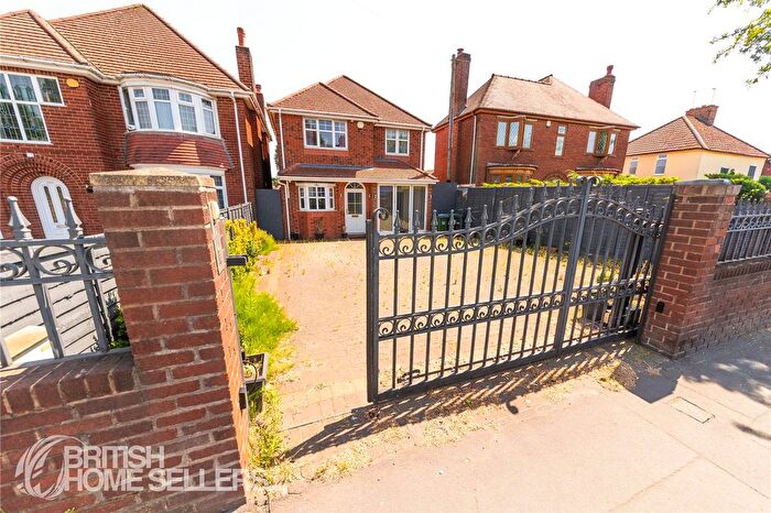4 Bedroom Detached House For Sale In Oldbury Road, Rowley Regis, West Midlands, B65