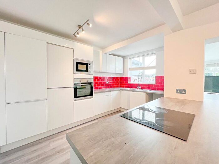 5 Bedroom Terraced House To Rent In Tenth Avenue, Bristol, Gloucestershire, BS7