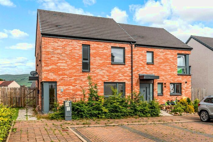 3 Bedroom Semi-Detached House For Sale In Drumgrew Quadrant, Twechar, Kilsyth, Glasgow, G65