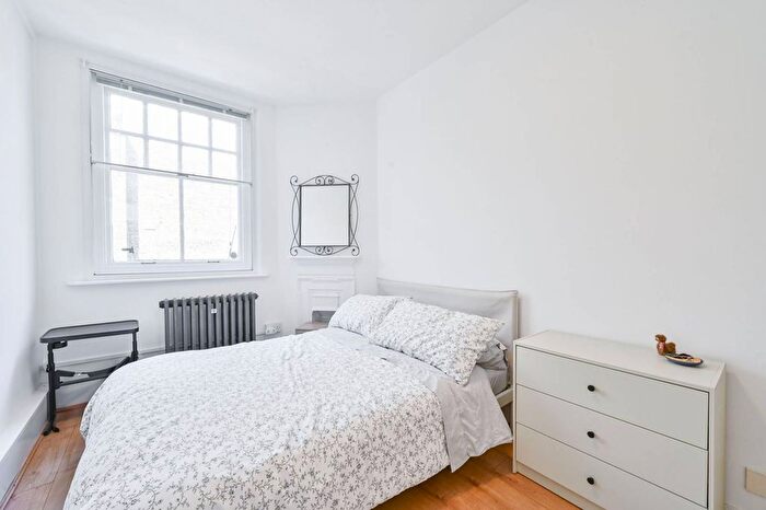 1 Bedroom Flat To Rent In Aldwych Buildings, Camden, London, WC2B