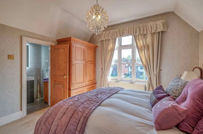4 Bedroom Detached House For Sale In Alcester Road, Burcot, B60