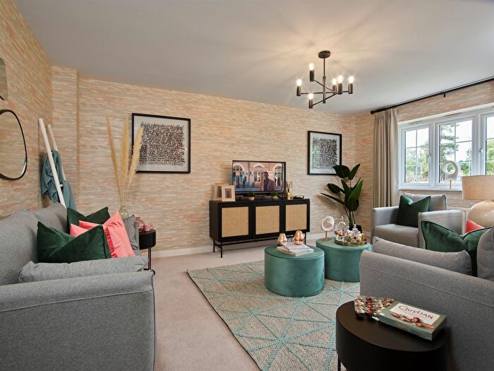 3 Bedroom Semi Detached House For Sale In Pottery Drive, Faygate, Horsham, RH12