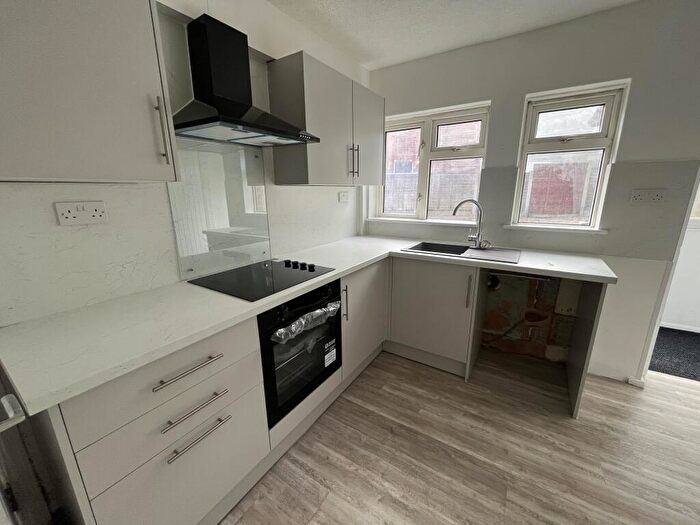 3 Bedroom House To Rent In Woodbury Road, Kidderminster, DY11